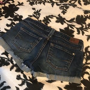 Bullhead Shorts - Bullhead denim shorts - sz 1 Bullhead Shorts - Bullhead denim shorts - sz 1